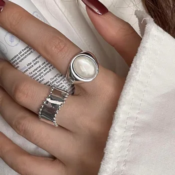 Naujas atvykimas 925 svarų sterlingų sidabrinis žiedas moterims Mergaitės dovana Mėnulio akmens dizainas Plati asmenybė Korėjos papuošalų dropshippingas