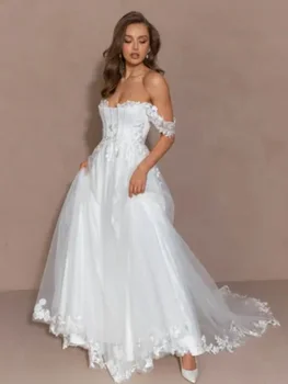 Klasikinė A linijos vestuvinė suknelė Tiulis su mielaširdinga nuo peties su berankove nėrinių aplikacija su šluotais traukinio nuotakos chalatais