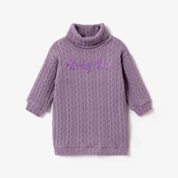PatPat Toddler Girl Letter siuvinėta tekstūruota megztinio suknelė ilgomis rankovėmis