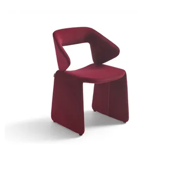 Pritaikyta itališka prabangi moderni minimalistinė namų valgomojo kėdė kūrybinė internetinė įžymybių knygų kėdė nauja atlošo dizainerio kėdė.