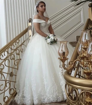 ANGELSBRIDEP Ball Gown Nėriniuotos vestuvinės suknelės Aplikuotas chalatas De Mariee Sparkly Crystals Court Train Oficialūs vestuviniai chalatai