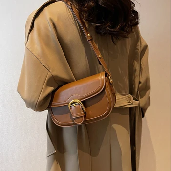 3 sluoksniai Puslankis Balnelis Maži rankiniai per petį moterims 2024 Trend Designer Crossbody Bag PU Leather Ladies Rankinės Juoda