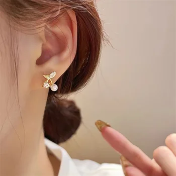 Blizgūs cirkonio lapų formos krištolo perlų smeigės auskarai moterims Mada Dirbtinio perlo auskarai Korėjos vakarėlių papuošalai Dovanos