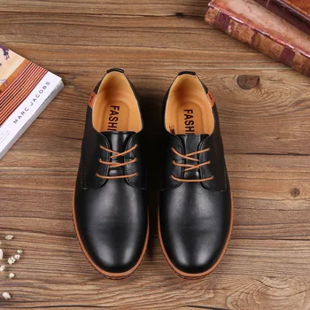 2022 Vyrai turi turėti pagrindinius batus žemas viršus juoda ruda mėlyna vyrai Oksfordo PU odiniai batai patogūs vyrai biuro suknelės batai didelis dydis