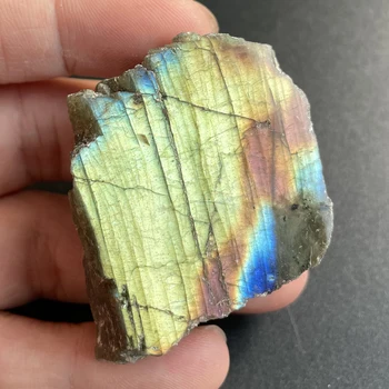 Natūralus akmuo Labradoritas Laisvos formos uolienos kristalas Grubus poliruotas kvarcas Energijos gijimas Išskirtinis kambarys Dekoras Mėnulio akmuo