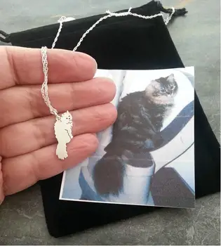 Custom Sitting Cat Pakabuko karoliai, Jūsų augintinio pakabukas, Katės siluetas Atmintis Papuošalai Atminimo atminimo dovana--1 vnt.