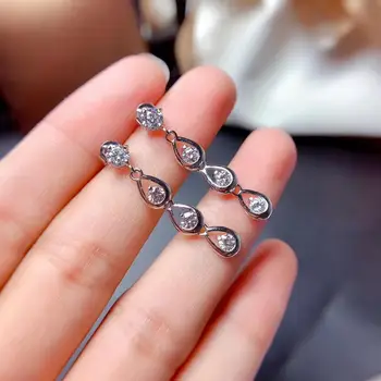 Naujausi blizgūs moissanite auskarai moterims 925 svarų sterlingų sidabro sertifikuotas perlas blizga geriau nei deimantų vakarėlio dovana