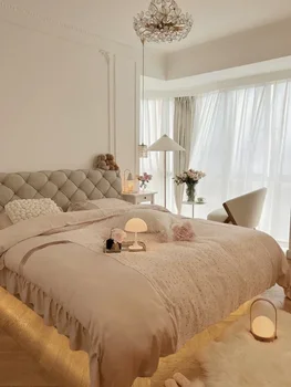 itališka minimalistinė odinė lova su užtrauktuku dvigubas prancūziško kremo stiliaus prabangus pagrindinis miegamasis pakabinamas deimantas.