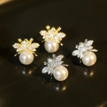 maži bičių perlų ausų smeigtukai su mažu dizainu, paprasti, maži, mieli ir madingi auskarai moterims