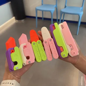3D Morkų gravitacijos peilis Fidget žaislas Vaikų streso mažinimo stūmimo kortelė Mažas žaislas 3D spausdintas plastikas