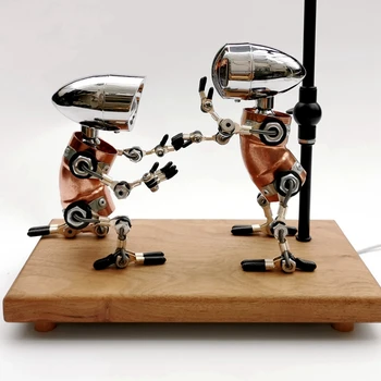 Industrial style metal punk rankų darbo roboto darbastalio dekoravimas saldi išpažintis muzikos meno rinkinys