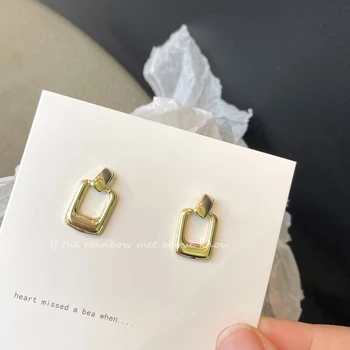 Klasikiniai vintažiniai S925 Sidabriniai adatos auskarai moterims Kvadratiniai minimalizmo aukso spalvos maži auskarai Elegantiška mados papuošalų dovana