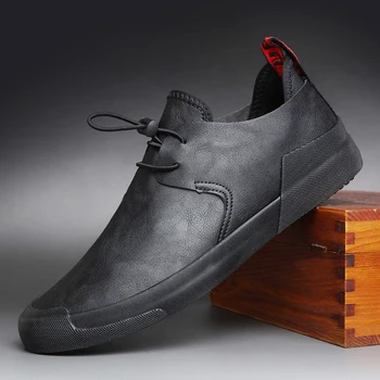 2023 Vyriški odiniai laisvalaikio batai Pavasario ruduo Naujas paprastas stilius Loafers Fashion Man Suvarstomi šaunūs plokšti batai